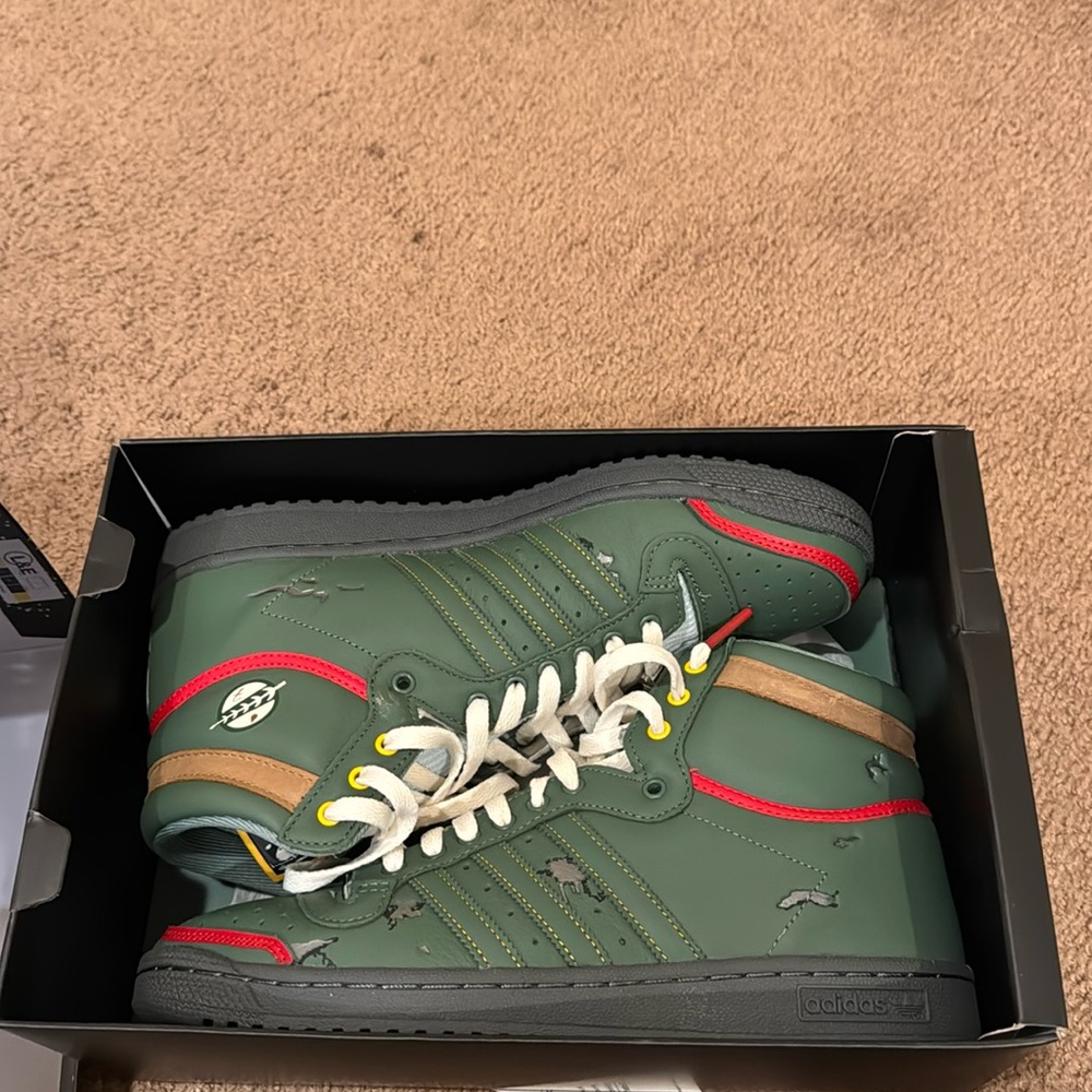 Green Top Ten Hi Star Wars sneakers size 11